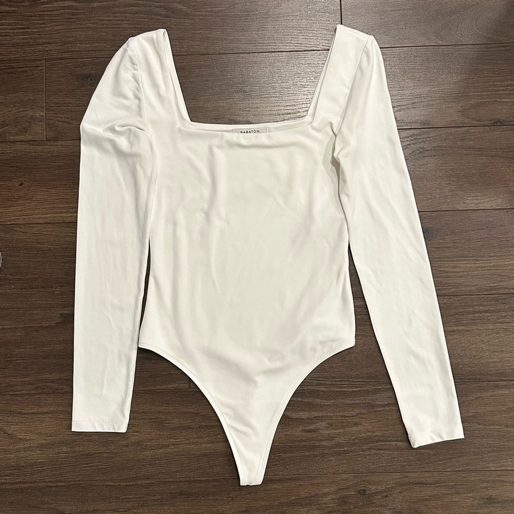 ARITZIA Babaton White Long Sleeve Bodysuit